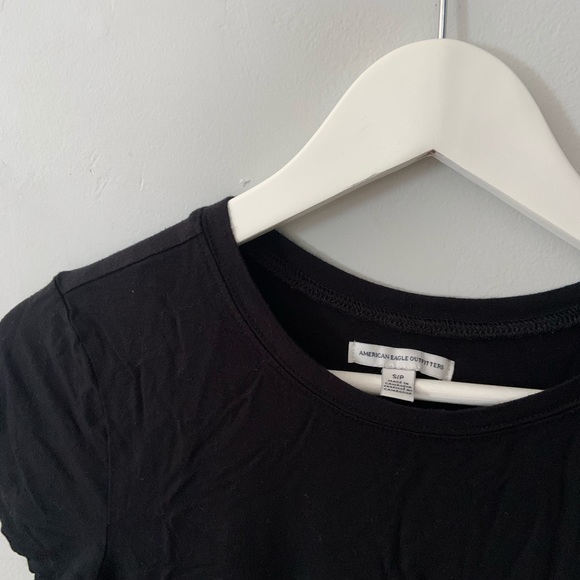 Soft black crop T-shirt - Picture 2 of 2